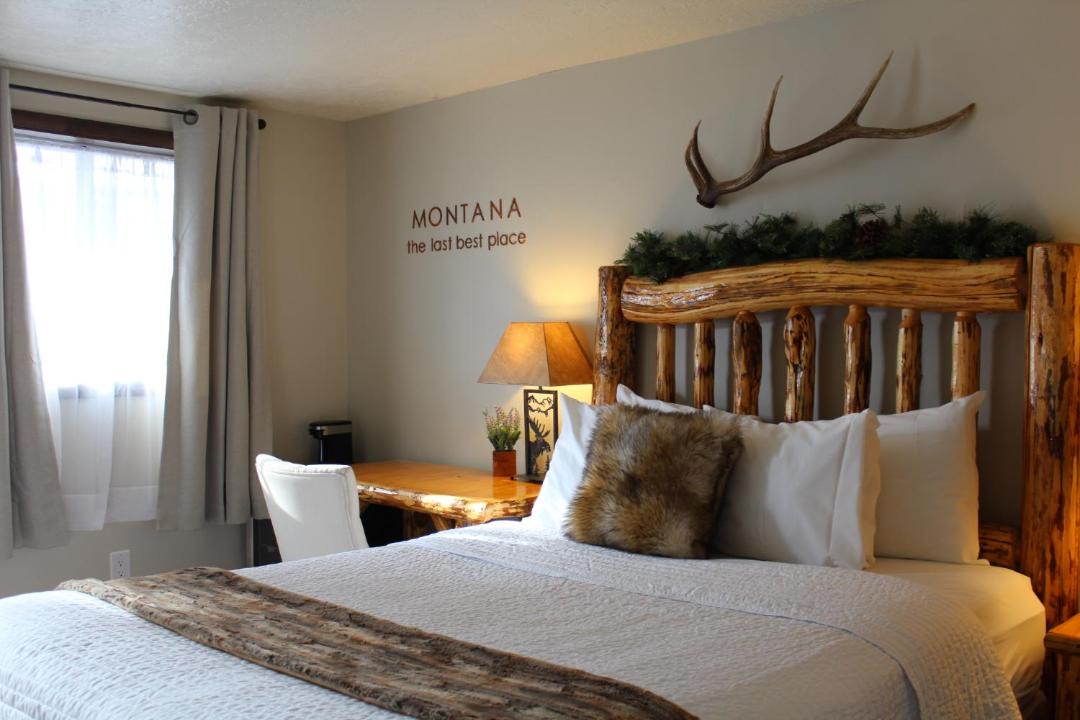 Photo of Bedroom in West Yellowstone