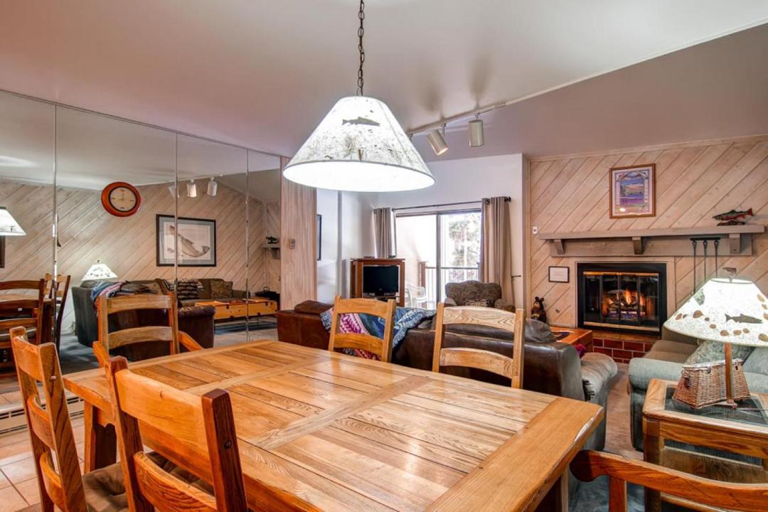 Photo of Livingroom in Four O'Clock