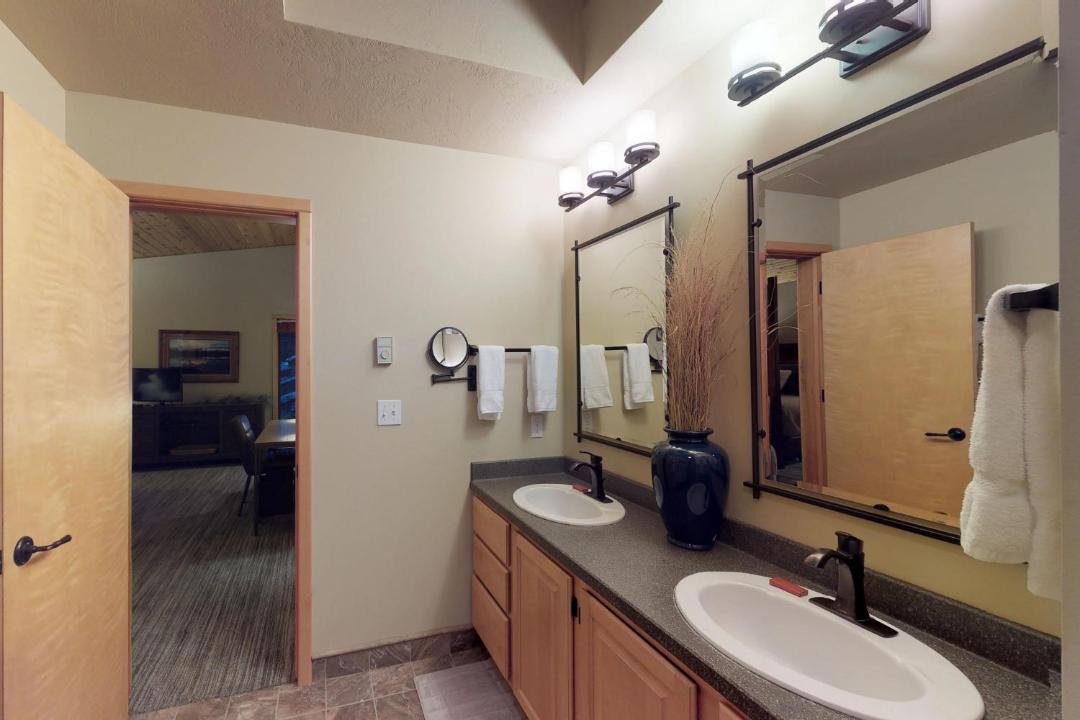 Photo of Others in Big Sky Meadow Village