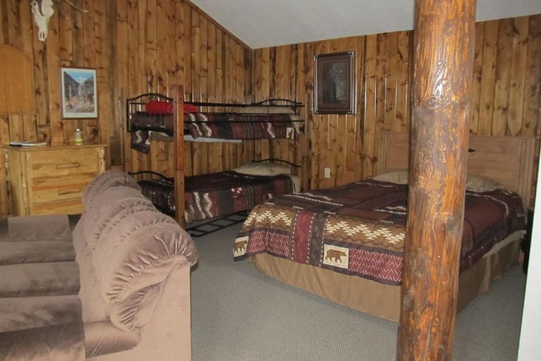 Photo of Bedroom in Wapiti