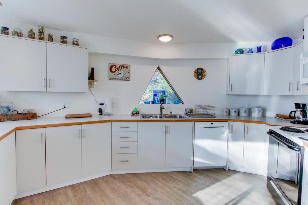 Photo of Kitchen in Otter Rock