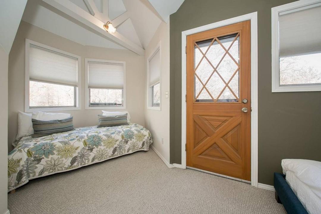 Photo of Bedroom in North End