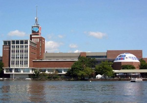 Holiday Inn Express & Suites Boston - Cambridge