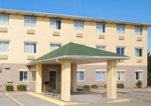 Quality Inn East Evansville