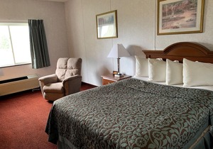 Days Inn & Suites by Wyndham Williston