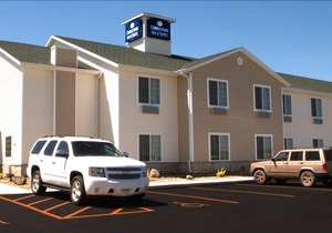 Cobblestone Inn & Suites - Carrington