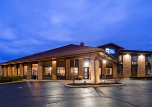 Best Western Lakewood Inn
