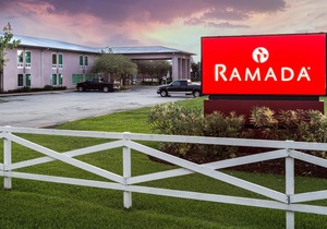 Ramada by Wyndham Luling