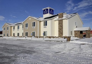 Cobblestone Inn & Suites - Carrington