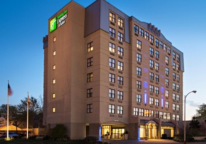 Holiday Inn Express & Suites Boston - Cambridge