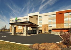 Holiday Inn Express & Suites Wapakoneta, an Ihg Hotel