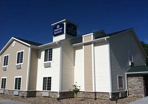 Cobblestone Inn & Suites - Carrington