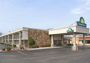 Days Inn by Wyndham Jackson