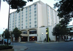 Radisson Hotel Bismarck