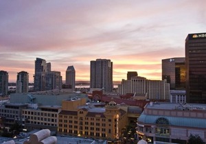 Gaslamp Plaza Suites