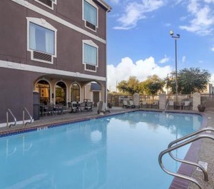 Heritage Inn 