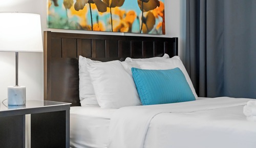 Chic Premium Studio Apartment (47 25th St NW, Atlanta GA 30309)*