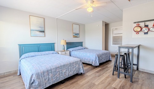 Double Room, 2 Queen Beds, Non Smoking, Kitchen