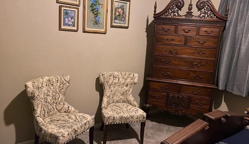 Melody Room, Queen Bed, Non-Smoking