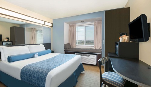 Standard Room, 1 Queen Bed, Non Smoking
