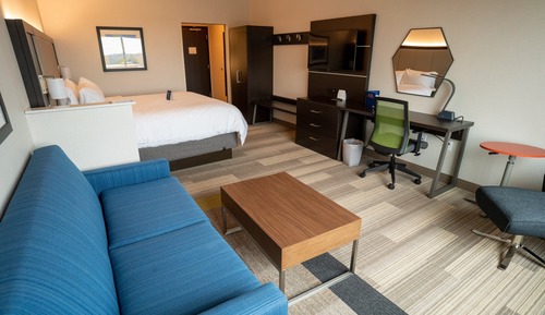 Suite, 1 Bedroom, Mobility Accessible (Communications)