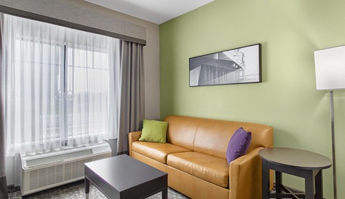 Suite, 2 Queen Beds, Non Smoking, Refrigerator & Microwave (with Single Sofabed)