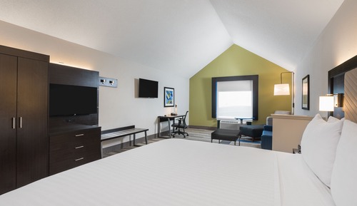 Suite, 1 King Bed with Sofa bed (Extra Floor Space)