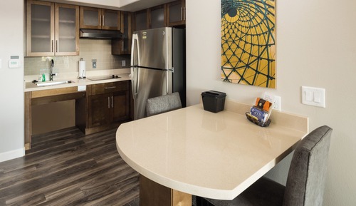 Suite, 2 Bedrooms, Kitchen