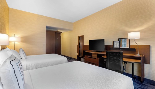 Room, 2 Queen Beds, Hearing Accessible