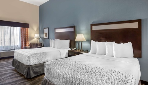 Standard Room, 2 Queen Beds, Non Smoking, Refrigerator & Microwave (Pet Friendly)