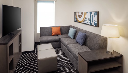 Suite, 1 Bedroom, Roll-in Shower, Kitchen