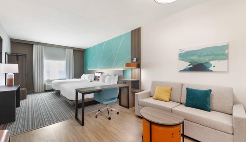 Suite, Multiple Beds, Non Smoking