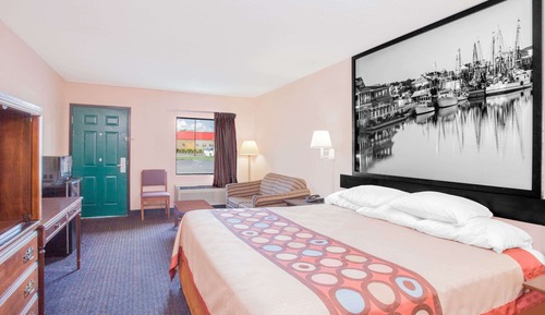 Studio Suite, 1 King Bed, Non Smoking