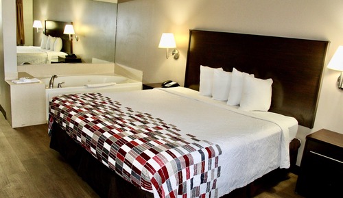 Suite, 1 King Bed, Non Smoking, Jetted Tub