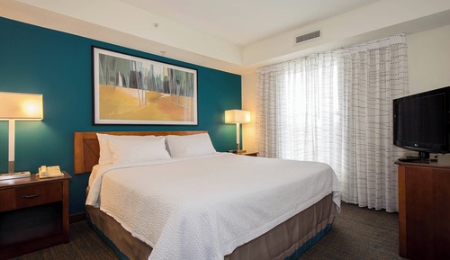 Studio Suite, 1 King Bed with Sofa bed