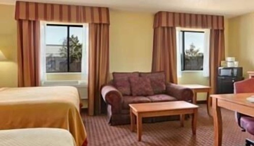 Suite, 2 Queen Beds, Non Smoking