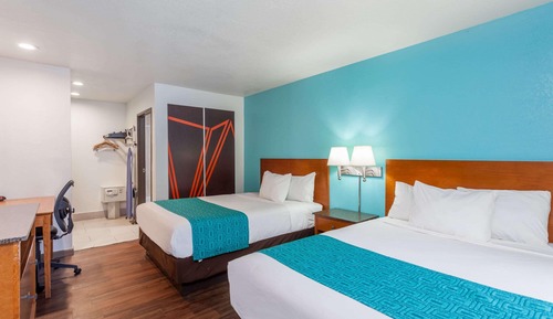 Standard Room, 2 Queen Beds