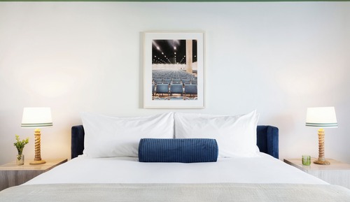Standard Room, 1 King Bed, Accessible, Microwave (King ADA with Tub)