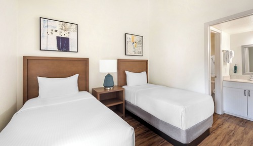Condo, 2 Bedrooms