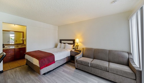 Standard Room, 1 Queen Bed with Sofa bed