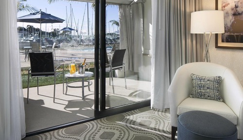 Room, 1 King Bed, Marina View, Poolside
