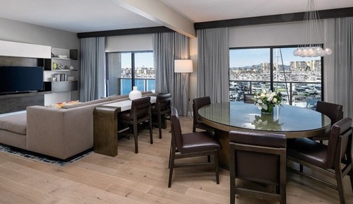 Suite (Captain's)