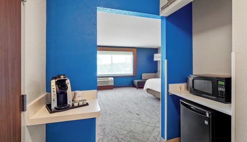 Standard Room, 2 Double Beds, Accessible (HEARING)