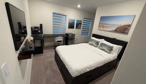 Double Room with Private Bathroom
