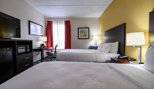 Queen Room with Two Queen Beds - Non-Smoking