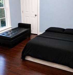 Queen Room with Shared Bathroom