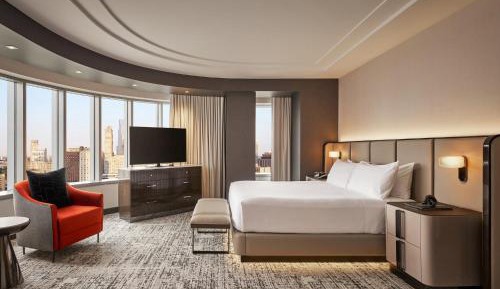 Luxury Corner Suite