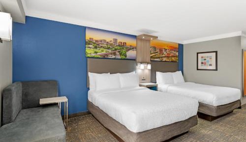 Queen Room with Two Queen Beds - Non-Smoking