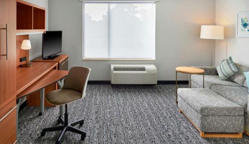 One-Bedroom Suite with City View