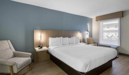 King Suite with Sofa Bed